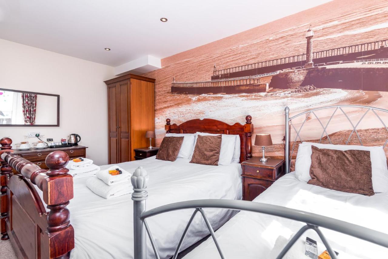 Riviera Guesthouse Γουίτμπι Εξωτερικό φωτογραφία