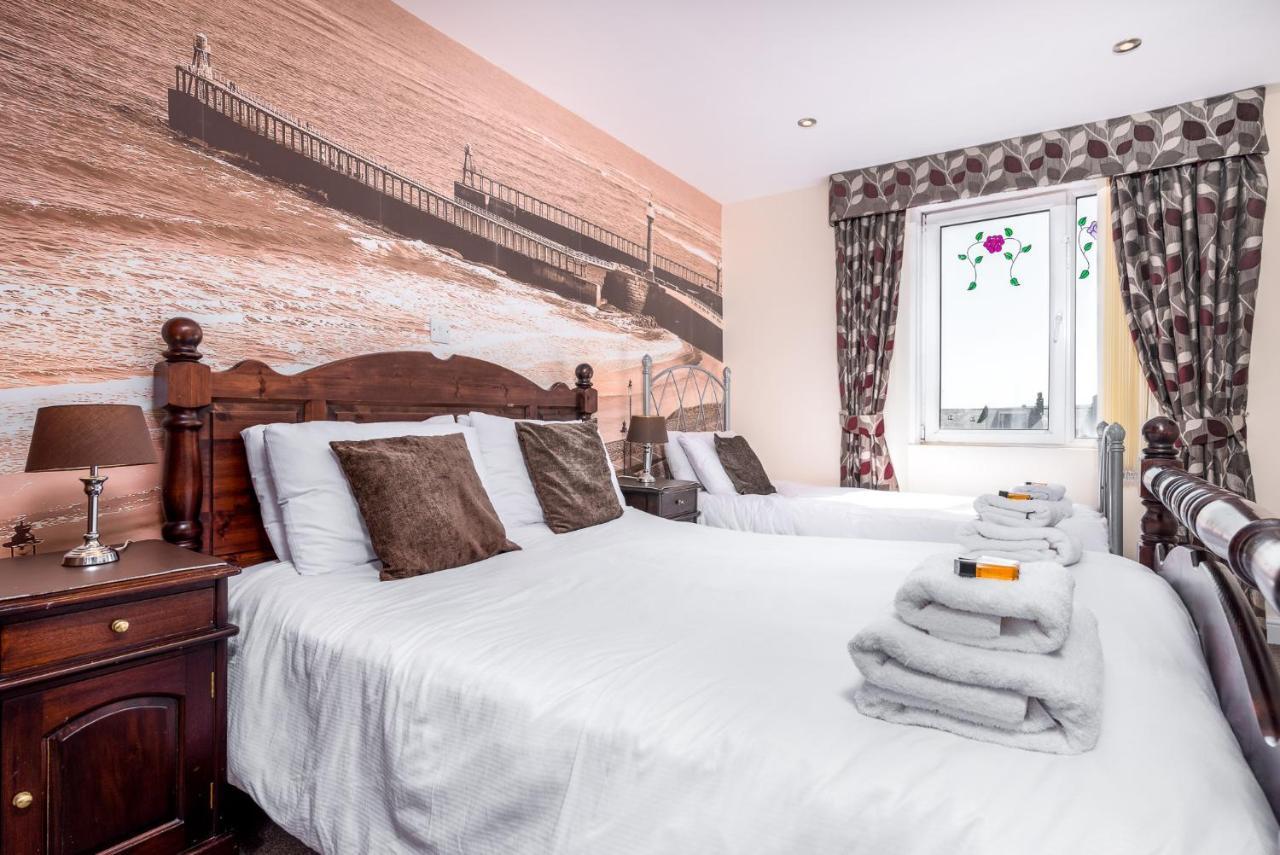 Riviera Guesthouse Γουίτμπι Εξωτερικό φωτογραφία