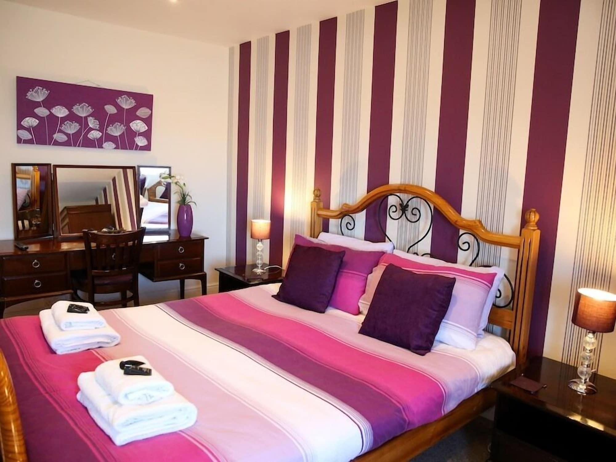 Riviera Guesthouse Γουίτμπι Εξωτερικό φωτογραφία